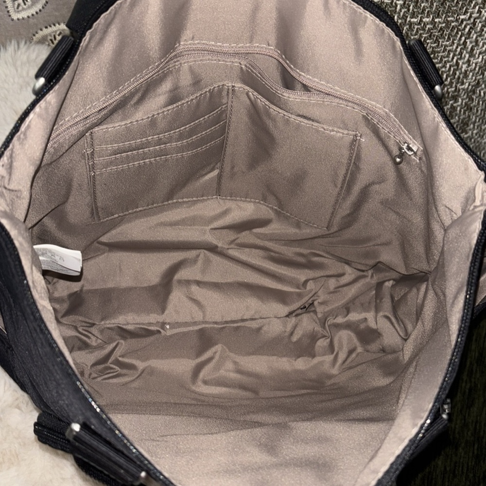 Baggallini Black Convertible Backpack Crossbody Bag Unisex NWOT - Picture 10 of 16
